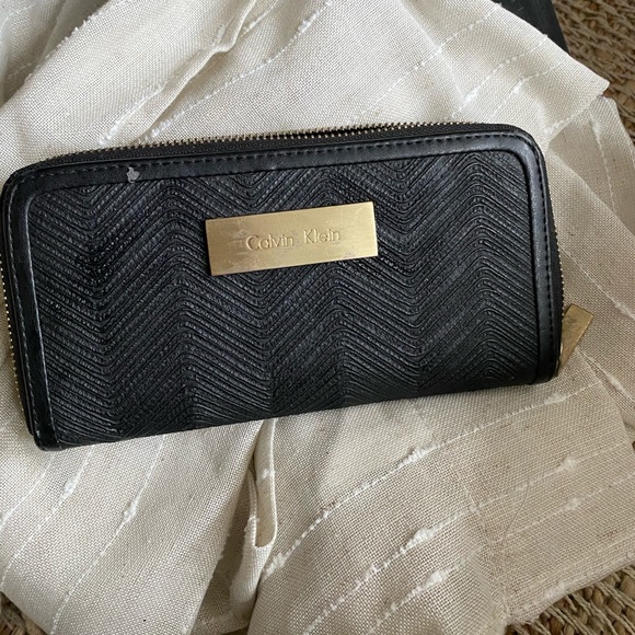 Calvin Klein wallet - Picture 1 of 4